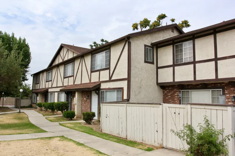 Woodland Villas moreno valley California strip building having tree view at its backside and front