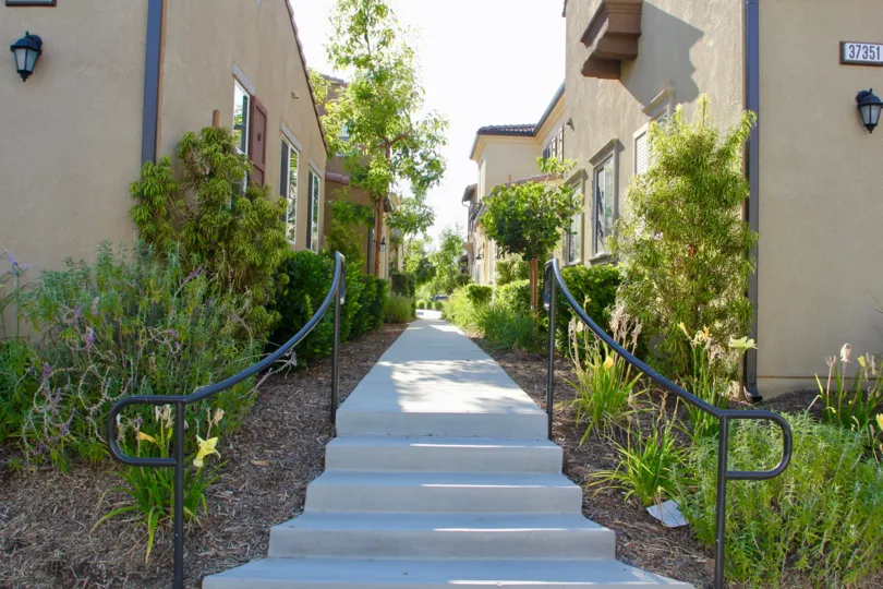 A very lovely walkway of Paseos at Crown Valley, murrieta, California