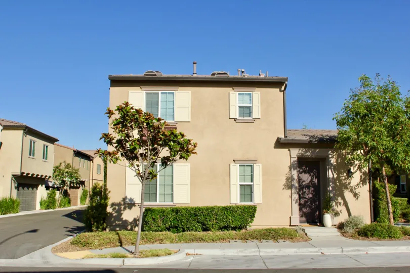 Murrieta, California apartments in the Paseos at Crown Valley area