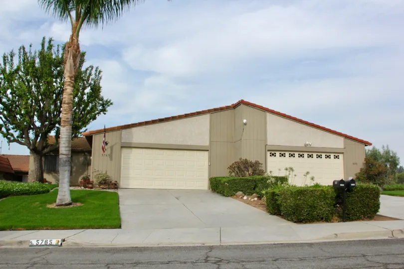 De Anza Verde community with her typical apartment building, riverside, California