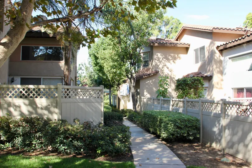 Four Seasons Villas 's clean walk way with flowers, riverside, californiia