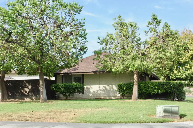 Loving Homes Greens having Beauty green Surrounding Location at riverside City in Califorina