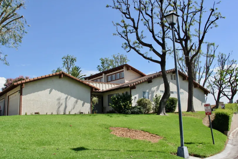 amazingly unique view of the surroundings at Orangewood Villas, riverside, California