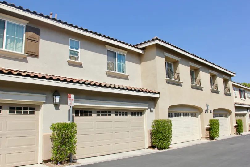 A BEAUTIFUL HOME OF SAVANNAH AT HARVESTON IN TEMECULA CITY AT CALIFORNIA