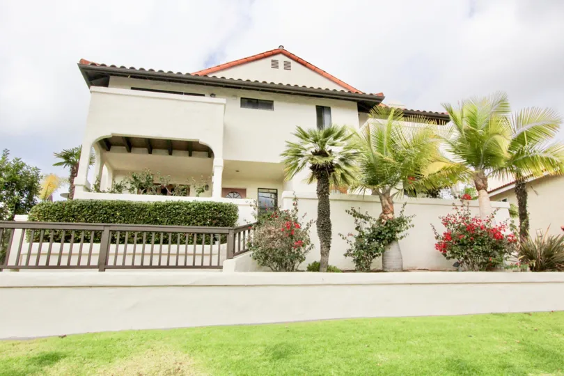 Marvellous villa with green lawn and trees in Carlsbad Beach Villas in Carlsbad