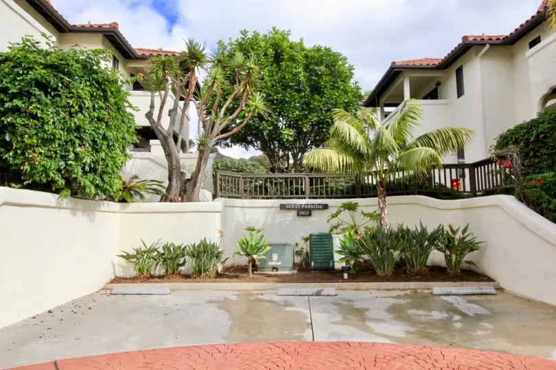 A beautiful view of the sprawling front entrance to Carlsbad Beach Villas in Carlsbad California