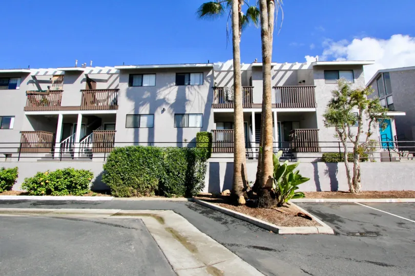 Lovely Casa De La Playa In Carlsbad California Country