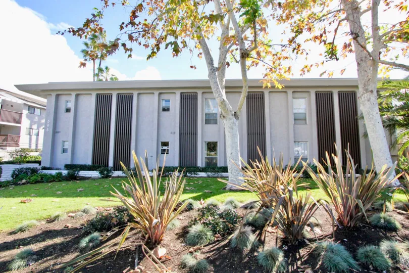 A very large CAsa De La Playa residential building in Carlsbad CA