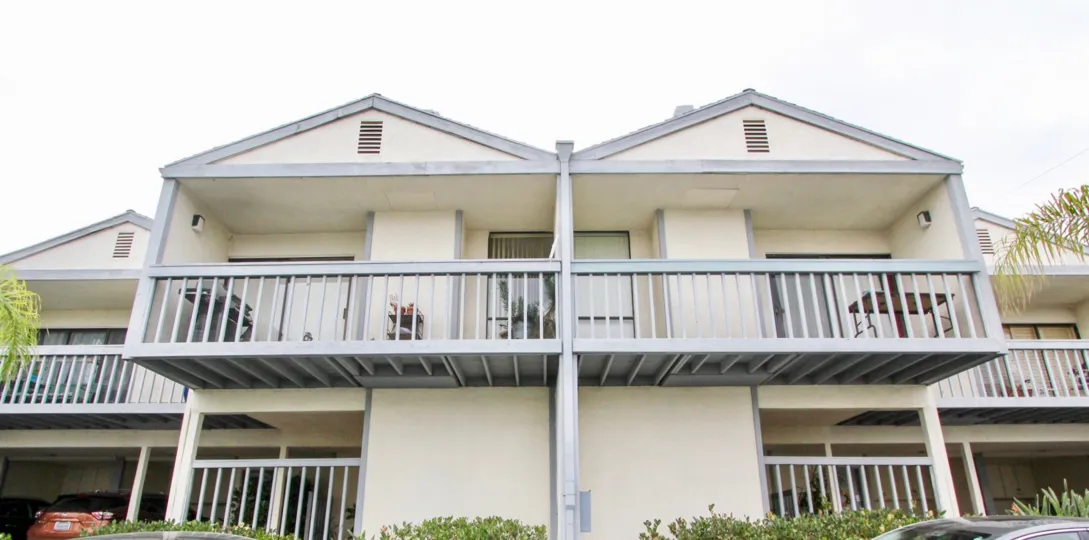 In Balcony of villa to Golf View Terrace has benches and car is parking