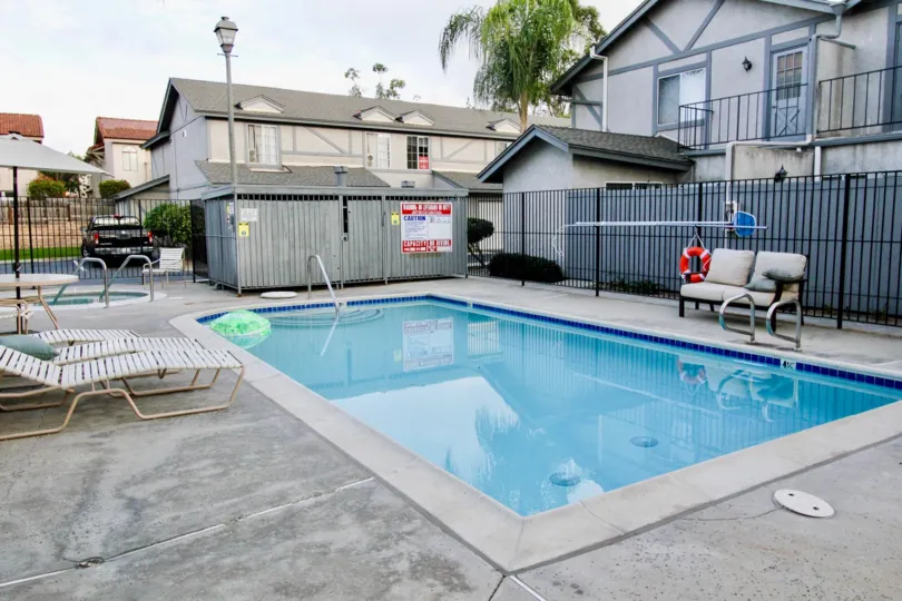 the hescon heights is a swimming pool house of the carlsbad city in ca