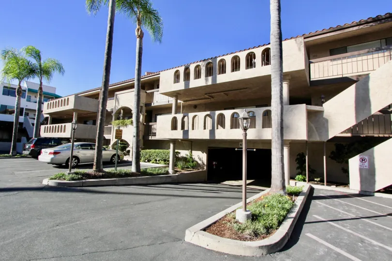 THE APARTMENT IN THE LA COSTA CAYS WITH THE BALCONIS, CAR PARKING, LIGHTS