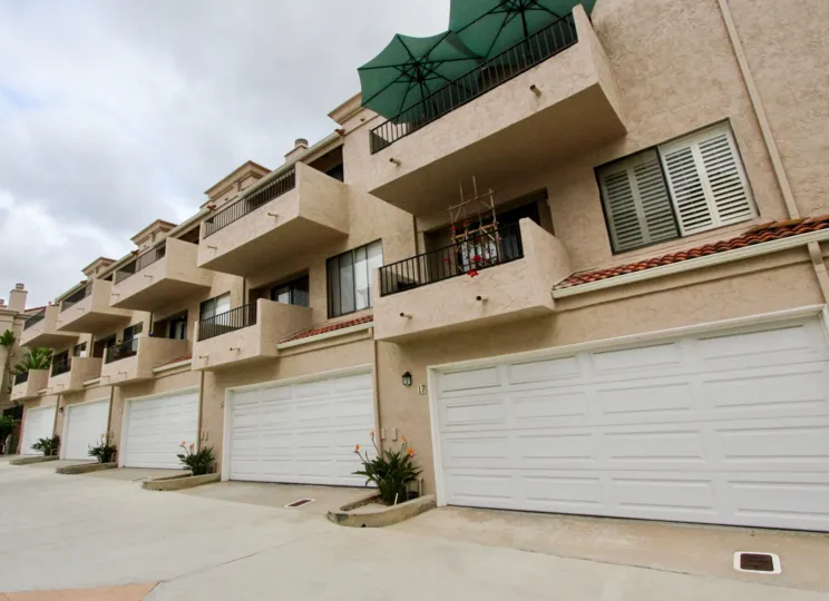Nice villas with green domes on terrace with parking in La Costa Hills of Carlsbad