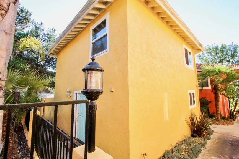 A cute building in La Costa South, Carlsbad, California