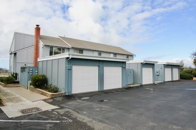 Villa with parking and chimney on top in Laguna De Los Patos of Carlsbad