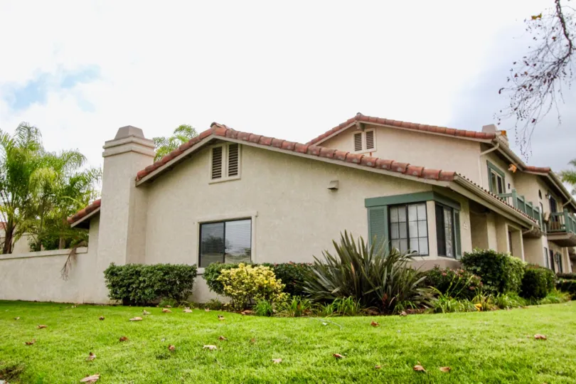 A cloudy afternoon on the lawn at Las Playas in Carlsbad, CA
