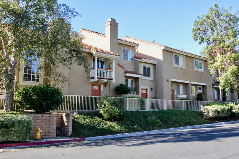 Beautiful villa with balcony and roadpoint with trees in Monarch Villas of Carlsbad