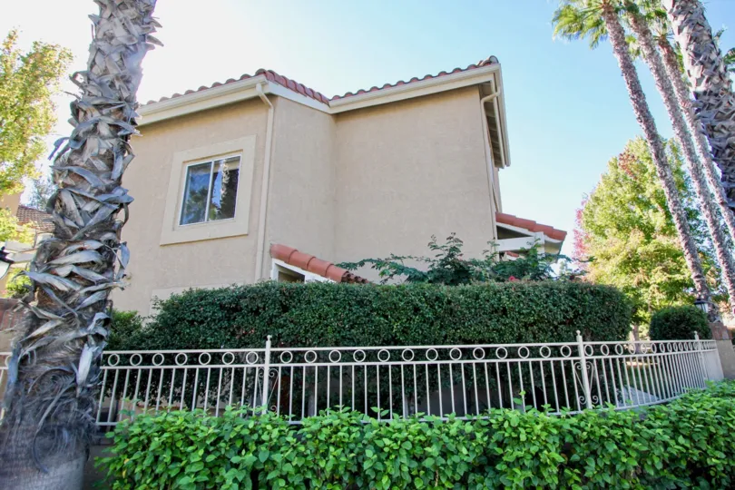 the monarch villas is a mountain house of the carlsbad city in ca
