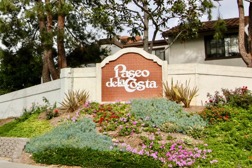 Beautiful Paseo De La Costa In Carlsbad California Country