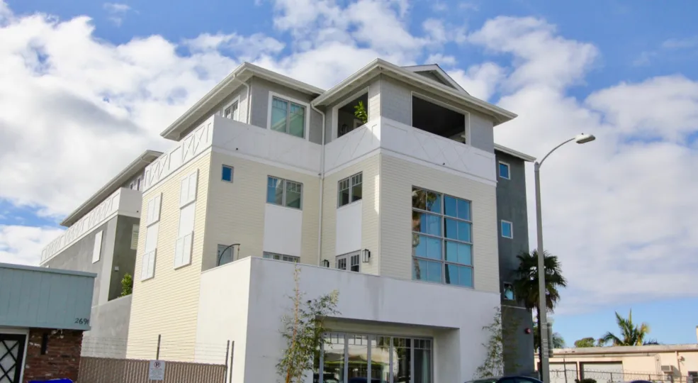 the railyard loft is a sky touched building of the carlsbad city in ca