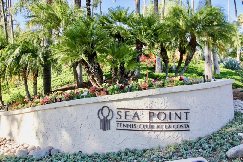 the sea point tennis club is a most calmfull place of the carlsbad city in ca