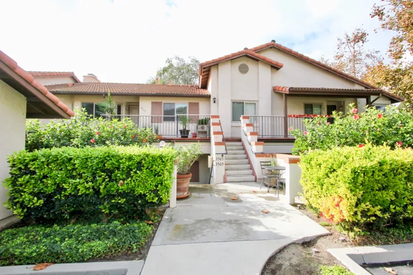 THE 3505, 3503 APARTMENTS IN THE THE VILLAS WITH THE FLOWER PLANTS, TREES