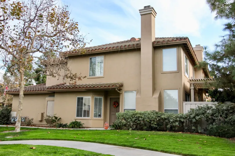 A two story beautiful condo With garage and little yard in a nice Community
