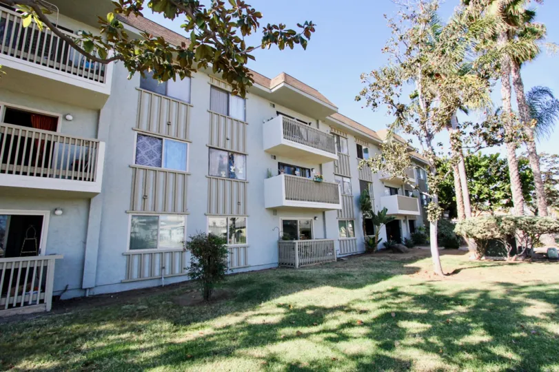 The park-like landscape of spacious Chula Vista Terrace community.