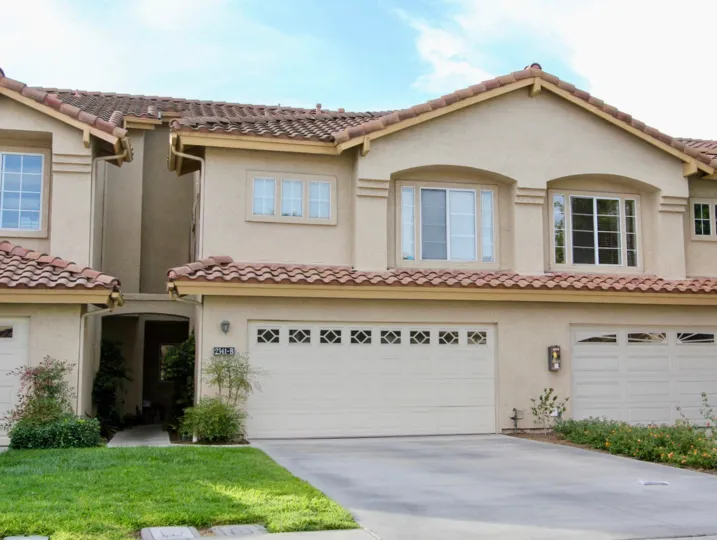 Curb appeal at Fariway Villas in Chula Vista, California.