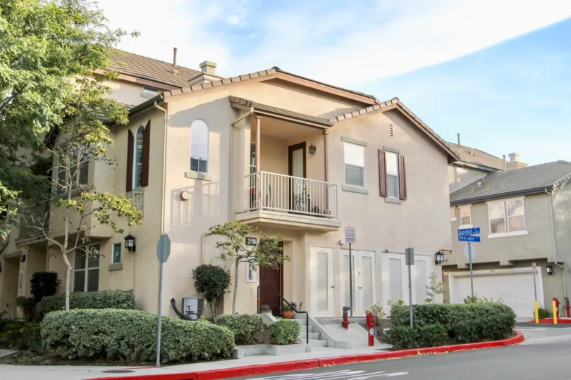 Beautiful condo two story with garage in nice Community with a poo