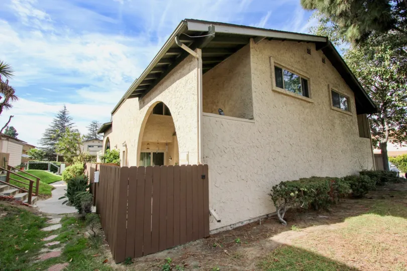 California Chula Vista Melrose Place Townhomes Fenced in home with side lawn