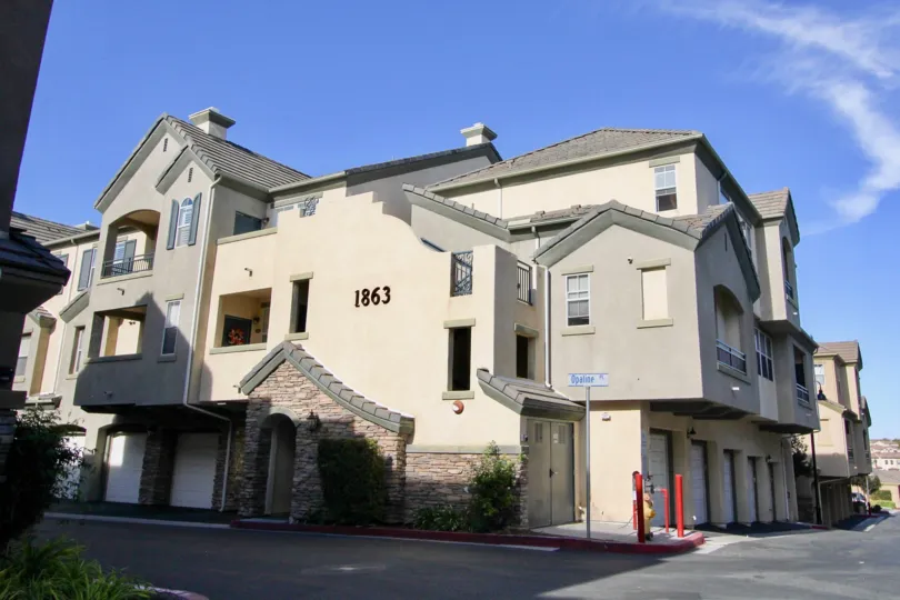 A Bright sunny day with villa in Mer Soleil of Chula Vista