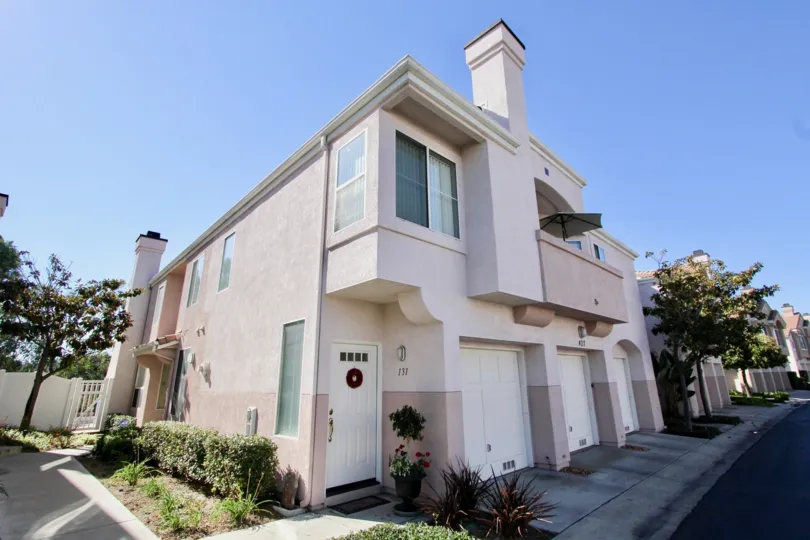 the sanibella is a plant house of the chula vista city in ca