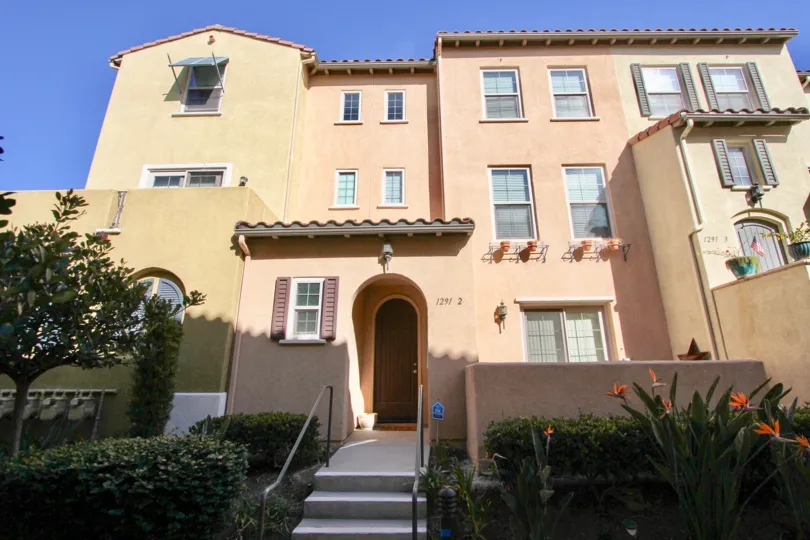 IT'S ONE OF THE BEST HOME IN STETSON COMMUNITY.. DIFFERENTLY BUILDED