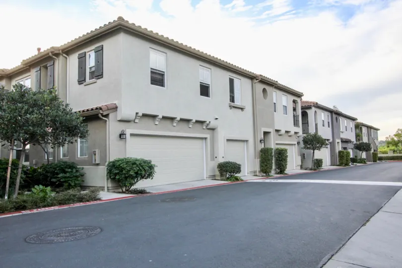 A beautiful parking lot view of the Summer Hill condos in Chula Vista, California