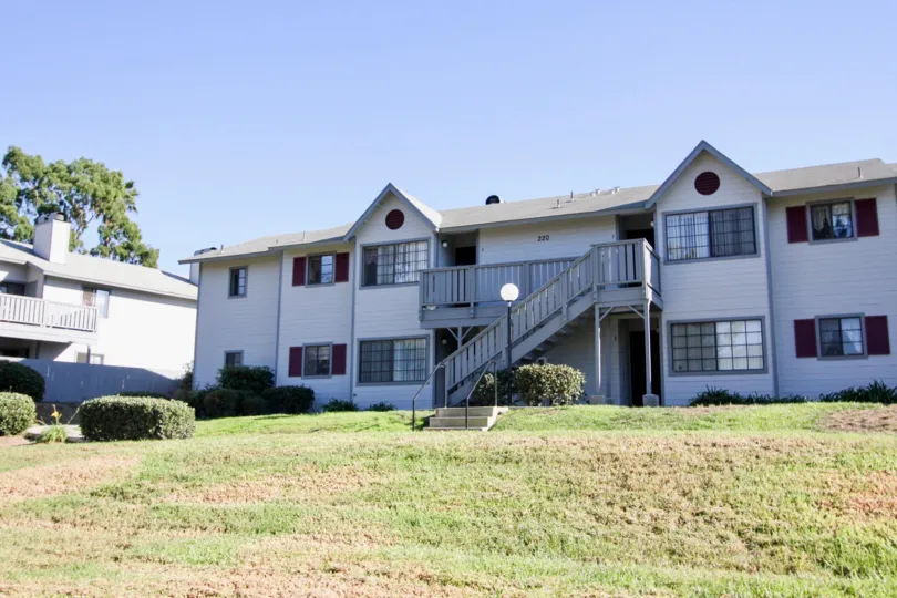 Neat and Well Lawned Summerwind Apartments in Chula Vista, California