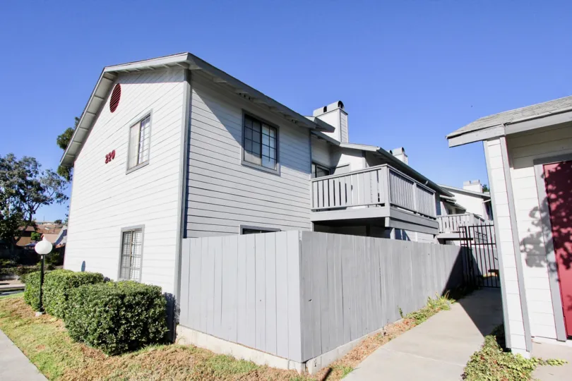 Cozy corner building located in Chula Vista, California with great curb appeal! Building is two story with fenced in yard that includes a balcony.
