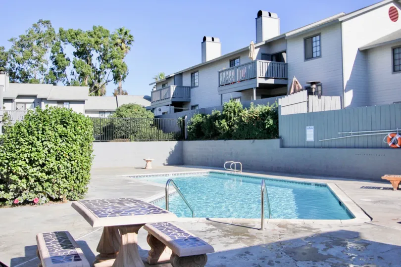 THE APARTMENT IN THE SUMMERWIND WITH THE SWIMMING POOL, SITTIING PLACE, BALCONI