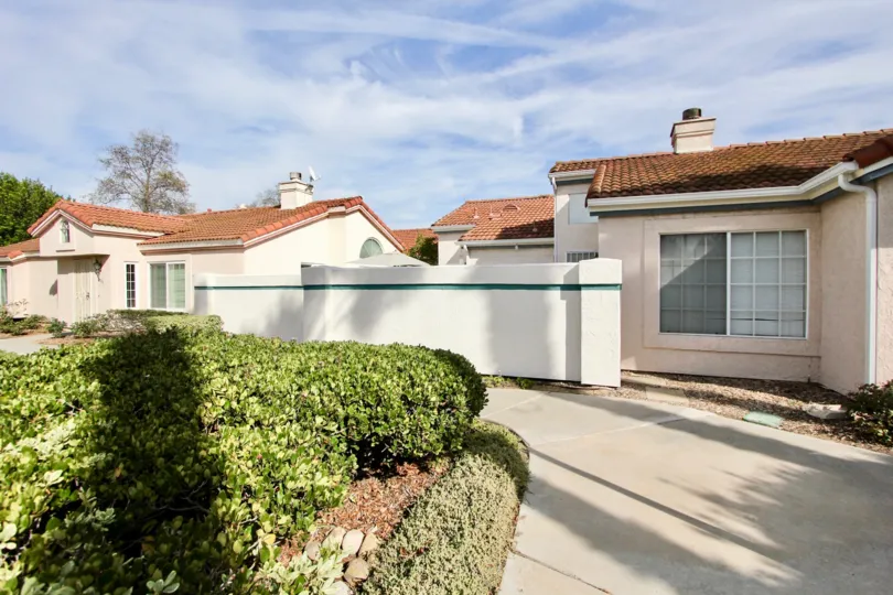 An entryway to house units of the Villa Palmera community.