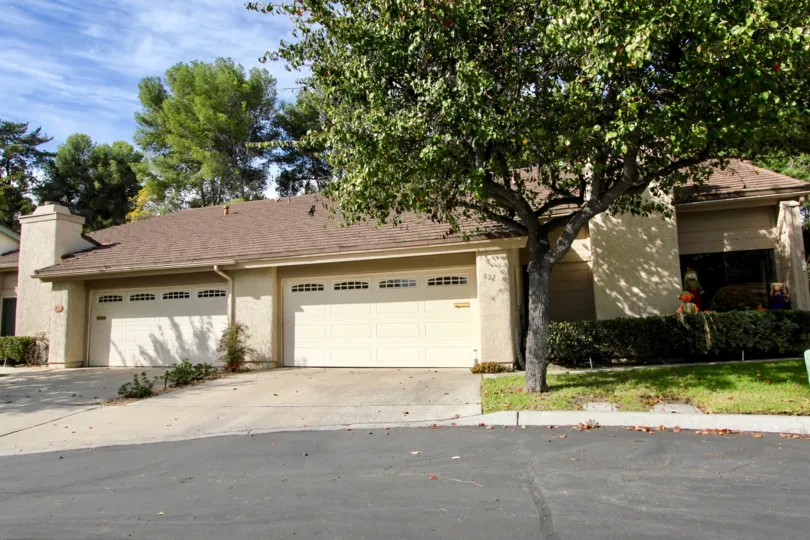A glimpse at the beautiful landscaping outside this quiet duples in the Windsor View Community in Chula Vista, CA