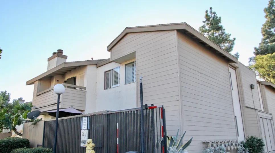 Woodside Village's neat and well crafted apartments in Chula Vista, California