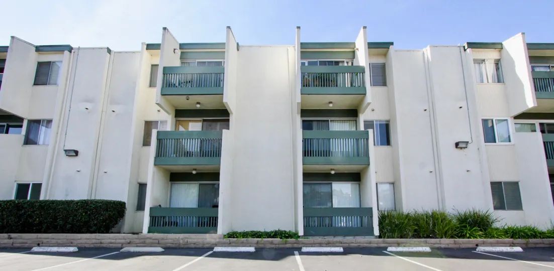 : Bay Ho,Clairemont Mesa , California,white building,balcony