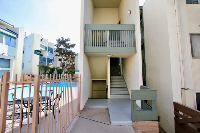 Bay Ho  , Clairemont Mesa  , California,grey steps,brown fence