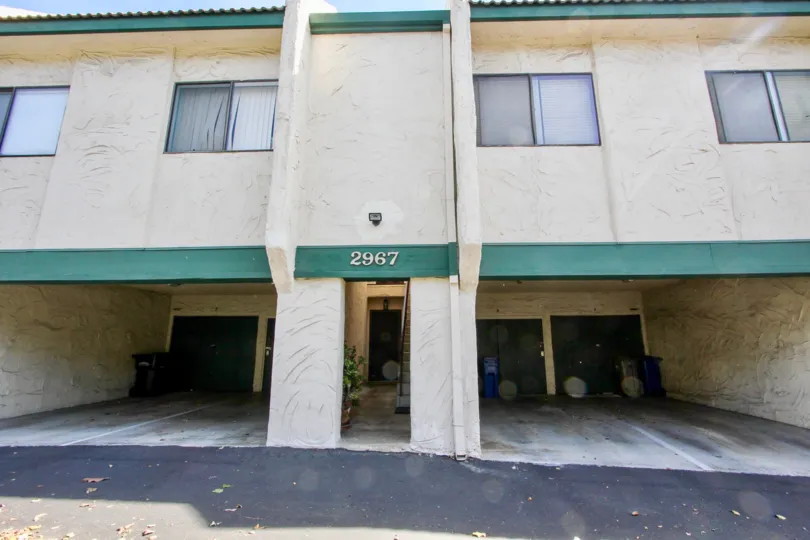 Forest Park Plaza  ,Clairemont Mesa , California,rectangular window,number