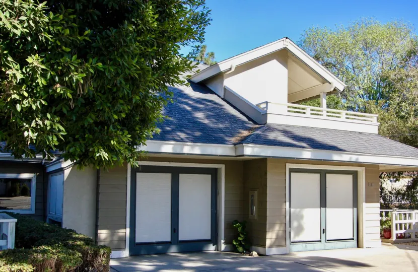 A sunny day in Canyon Trails house with beautiful garden