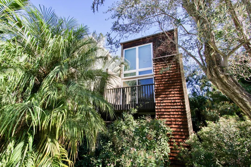 Two Story Condo with Fenced Patio Close to Shopping, Eating Entertainmen