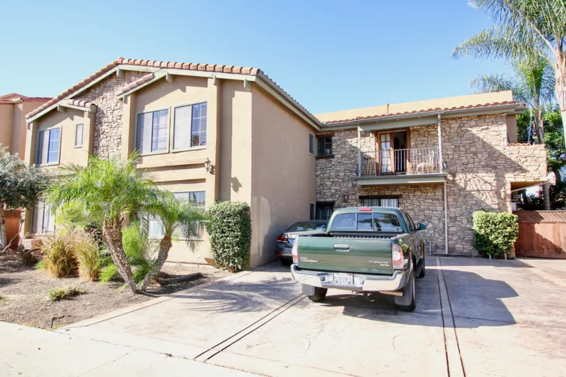 Talmadge Villas  , College Area ,California, car, blue sky