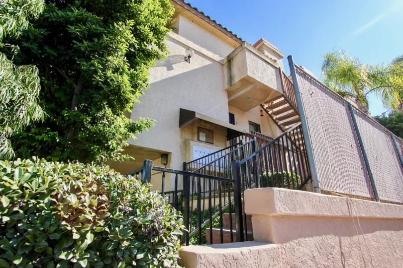 Villa Estelle West  ,College Area ,California,blue sky,trees