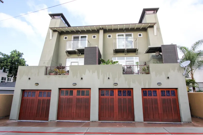 Beatiful two story condos with one shared wall with plenty of first floor background