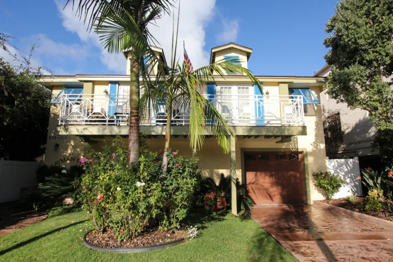 Beautiful and amazing house in Cayman Cove California