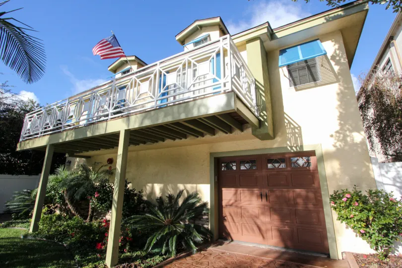 Beautiful and amazing house in Cayman Cove California